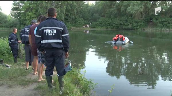 A fost o zi autentică de vară, dar şi una TRAGICĂ pentru un tânăr de 21 de ani, din Timiş, care s-a ÎNECAT într-un lac