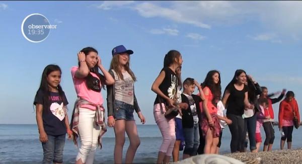 CADOUL PERFECT de 1 iunie, pentru 36 de copii din Ploieşti: au văzut marea, pentru prima oară în viaţă!