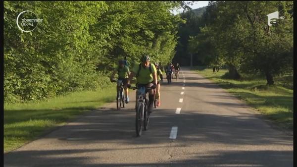 Adrenalină pe două roţi, în Munţii Neamţului! Zeci de biciclişti au parte de 50 ore de foc, la a treia ediţie Propark Adventure Race