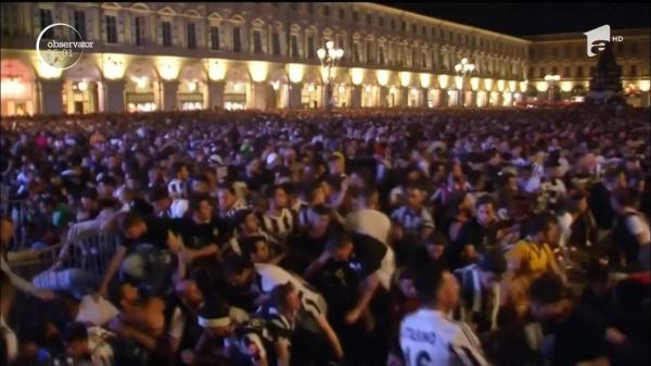 IMAGINI-ŞOC la Torino! Sute de suporteri ai echipei Juventus s-au călcat în picioare, într-o busculadă provocată de o glumă proastă