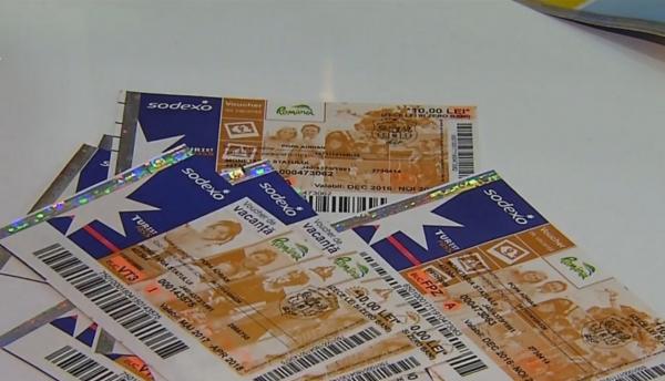 Voucherere de vacanţă primite de angajaţii la stat, se vând la negru, pe internet