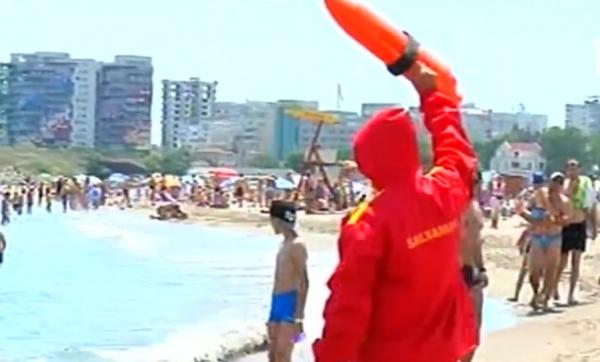 Tragediile de la mare ar putea fi evitate! Recomandările salvamarilor pot salva vieţile turiştilor. Ce să faci în caz de înec