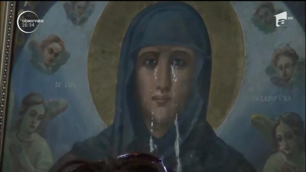 Icoana Sfintei Parascheva de la Târgovişte a început să LĂCRIMEZE! Preoţii spun că se va întâmpla o NENOROCIRE