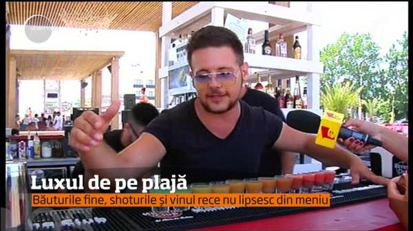 Lux pe plajă! Fructele de mare sunt la mare căutare la Mamaia.