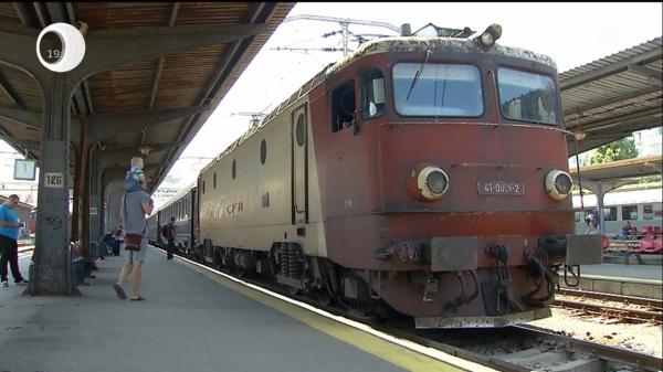 CFR Călători transportă MILIOANE de pasageri într-un an, dar nu are o ASIGURARE pentru călători