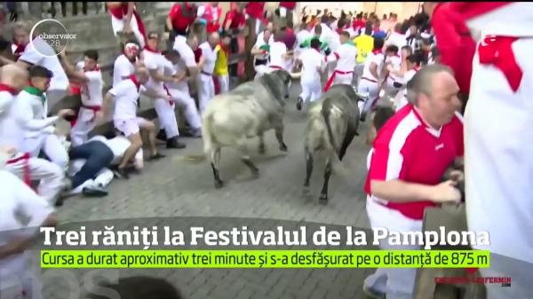 Cursă spectaculoasă de tauri în prima zi a festivalului de la Pamplona. Trei oameni au fost însă, răniţi