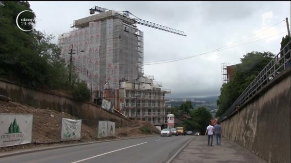 Case doar pe hârtie! Mii de români se înghesuie să-şi cumpere locuinţe aflate în stadiu de proiect