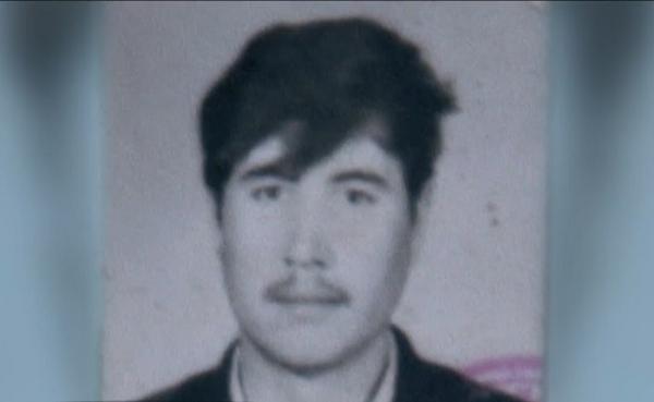 "Eu acum mor! Ia copiii şi fugi!" Bărbatul ucis de albine în Iaşi a ales să fie devorat de insecte, ca să îşi salveze fiul de doar 8 luni