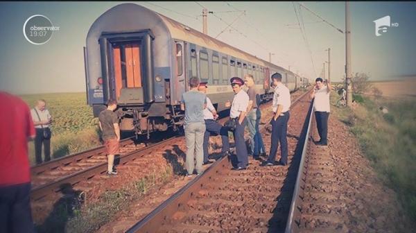 O locomotivă S-A RUPT de tren şi 300 de pasageri au fost abandonaţi pe câmp, pe ruta Bucureşti Timişoara! De vină ar fi ... BULONUL