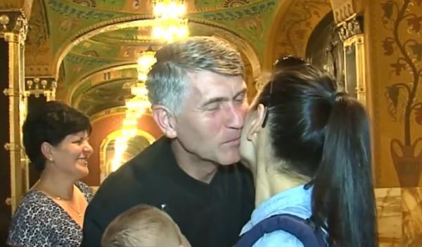 Cristian Pomohaci, reacţie HALUCINANTĂ pe o scenă din Tg. Mureş: "Îmi plac doamnele astea care sunt aşa, mai bărbătoase!"