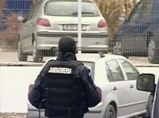 Percheziţii într-un dosar cu prejudiciu imens! Mai mulţi afacerişti s-ar fi folosit de oameni nevoiaşi pentru a păcăli statul (VIDEO)