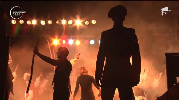 Operă rock la Castelul Corvinilor! Peste 100 de artişti au cucerit, cu un spectacol unic, publicul din Hunedoara