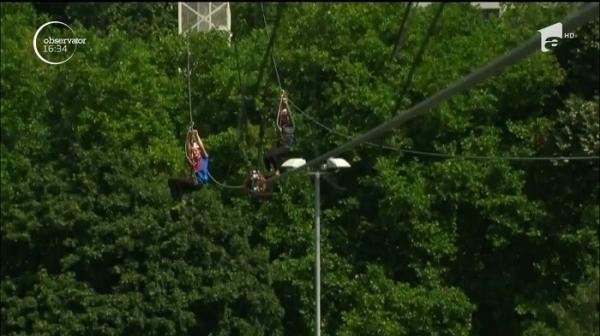 Cea mai rapidă tiroliană din lume a fost instalată la Londra