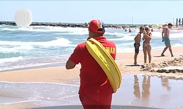 Incident GRAV la Mamaia. Un salvamar a fost LOVIT de un skijet!