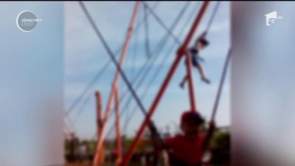 O fetiţă de numai 5 ani s-a accidentat într-un loc de joacă de pe litoral. Locul de joacă a fost închis, iar patronul amendat