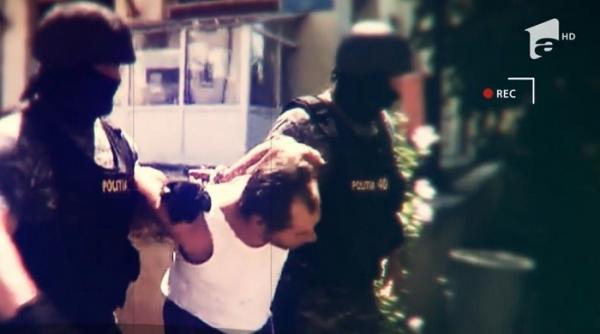 Doi poliţişti au fost la un pas să fie ucişi de un recidivist băut şi violent, la Ciorogârla! Acesta încercase să îşi violeze fiica vitregă de doar 15 ani