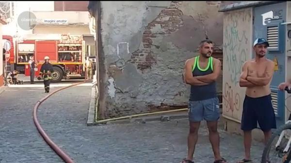 Incendiu la Universitatea "Lucian Blaga" din Sibiu. Oamenii care locuiau în zonă au intrat în panică