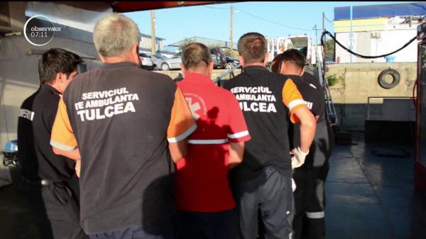 Accident în Delta Dunării! O barcă scăpată de sub control s-a izbit violent de o salcie, pe marginea canalului Sulina
