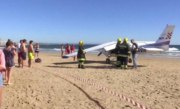 O fetiţă de opt ani şi un bărbat au fost uciși de un avion, pe o plajă din Portugalia