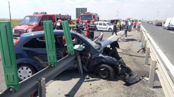 Mărturii CUTREMURĂTOARE ale celor care au dat primul ajutor victimelor din accidentul TERIBIL de pe A4: "Nu ştiam pe cine să salvez mai întâi!"