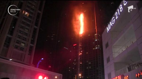 Incendiu de proporţii într-un zgârie-nori din Dubai. Focul s-a extins rapid din cauza izolaţiei uşor inflamabile