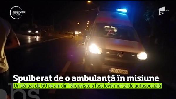 Tragedie în Târgovişte. Un bărbat a fost spulberat de o ambulanţă. Impactul a fost atât de puternic încât parbizul s-a spart, iar capota maşinii s-a îndoit