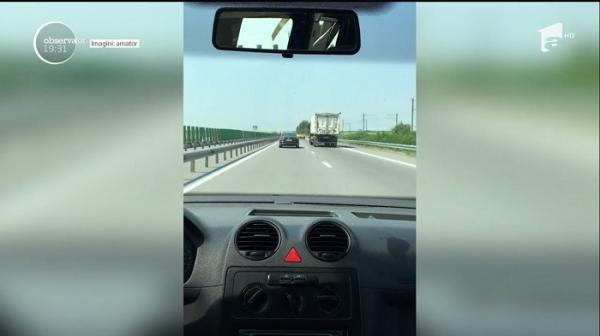 Asfaltul proaspăt turnat pe Autostrada Soarelui s-a denivelat de la caniculă!