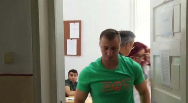 Marian Godină a dat examen la Academia de Poliţie. Ce a declarat, la ieşirea de la testarea grilă