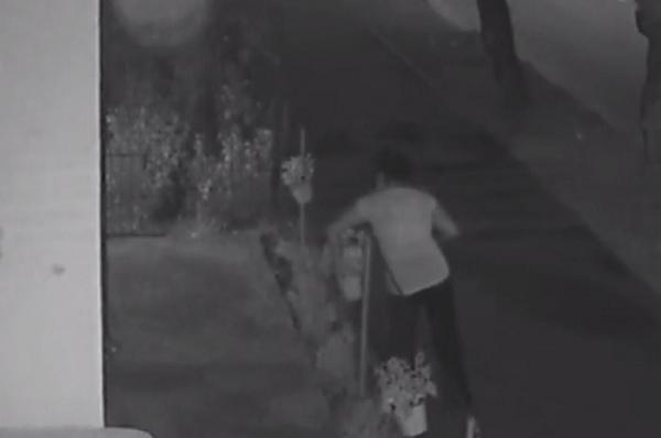 Teroare la Târgovişte. Hoţii intră în case peste oameni şi au vrut să fure şi camerele de supraveghere