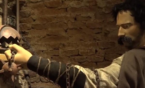 Metode de tortură expuse la Castelul Corvinilor, în Hunedoara