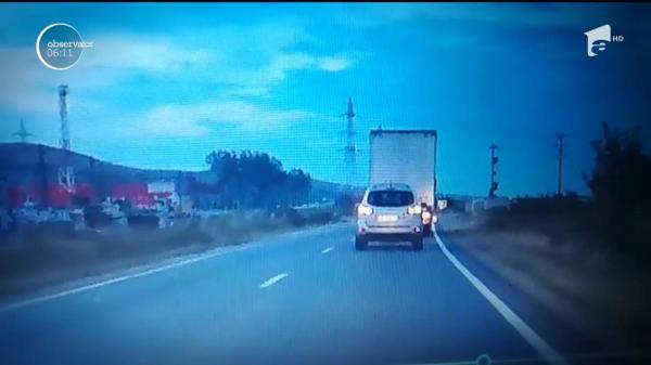 Sfârşit cumplit la Alba Iulia! Un şofer s-a stins din viaţă, după ce s-a izbit de un TIR