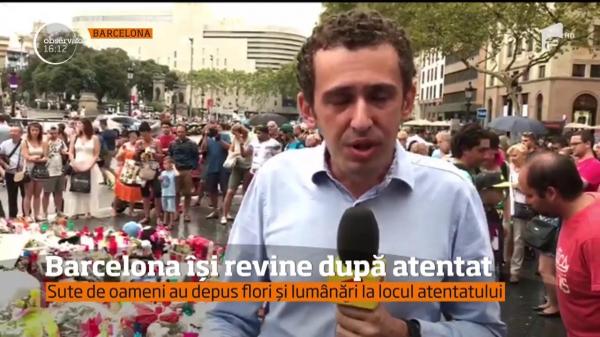 Barcelona își revine din şoc. Sute de oameni au aprins lumânări la locul atentatului terorist (VIDEO)