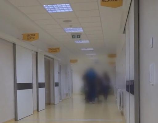 Şapte copii şi doi adulţi, turişti în Ţara Mănăstirilor, au ajuns la spital! Autorităţile au deschis o ANCHETĂ!