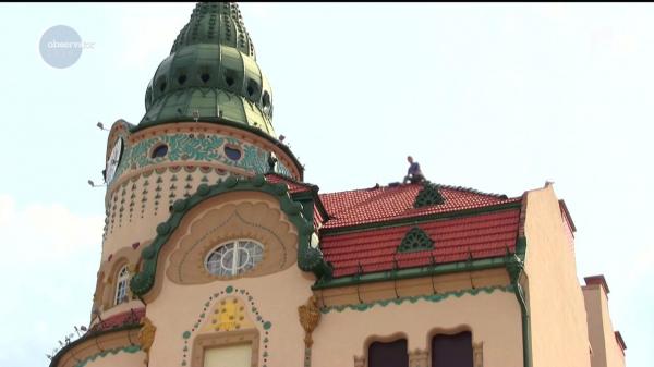 Momente tensionate în Oradea! Un tânăr a ameninţat că se aruncă în gol