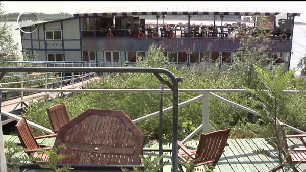 Caz revoltător la Galaţi. O adolescentă a leşinat la restaurantul în care muncea, din cauza epuizării. Cum au reacţionat patronii