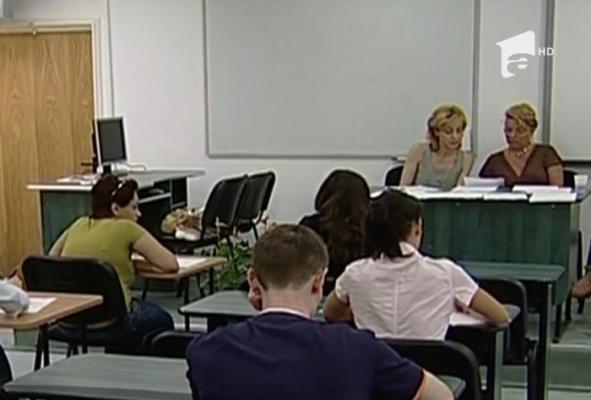 Responsabilii din Educaţie vor să schimbe regulile în noul an şcolar! Lucrările de Bacalaureat ar putea fi corectate de profesori, DE ACASĂ!