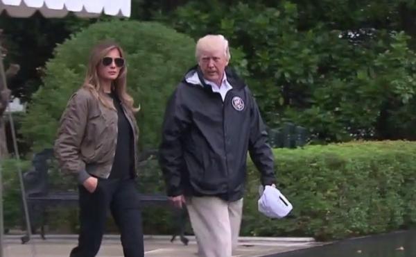 Melania Trump, pe tocuri spre inundațiile din Texas! Melania Trump a sfidat vremea şi a purtat pantofi cu toc stiletto