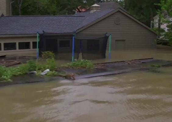 Donald Trump donează un milion de dolari, după dezastrul produs de uraganul Harvey, în Texas