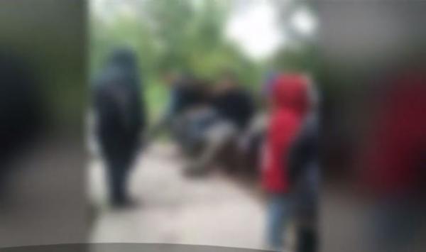 Trei migranţi irakieni au încercat să iasă din România cu ajutorul unor cuplu care îi luase la autostop
