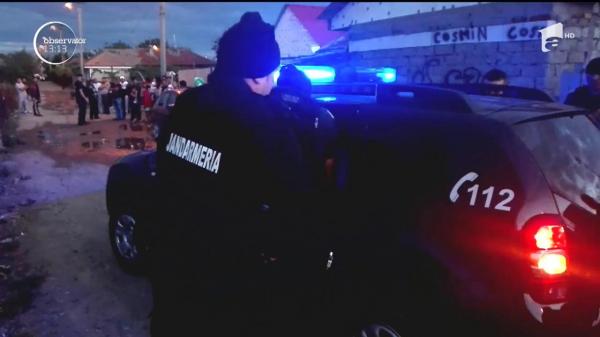 Răfuială cu bâte şi cuţite în Buzău, între două clanuri de romi. Zeci de poliţişti au intervenit în scandal