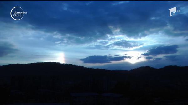 Fenomen extrem de rar la Reşiţa! Localnicii au văzut pe cer DOI 'SORI'. Imagini INCREDIBILE!