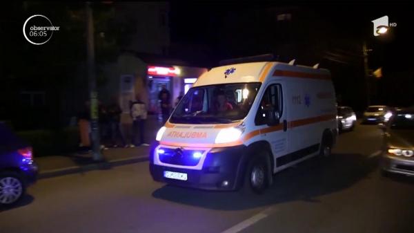 De la pahar, la spital! Bărbat ameţit de alcool ÎN STARE GRAVĂ, după ce a ajuns în calea unei maşini