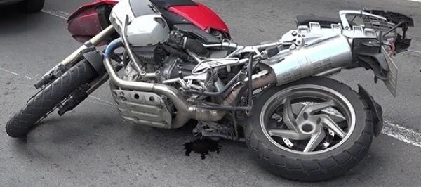 Sfârşit crunt în Argeş! Motociclist mort, după ce s-a izbit de un parapet. Ce a încercat să evite în ultima clipă (VIDEO)