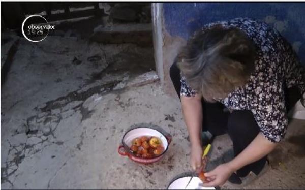 Proprietarii de gospodării îi pot servi pe turiști cu mâncăruri tradiționale, fără să se mai ascundă de lege