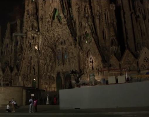 Faimoasa Sagrada Familia din Barcelona a fost EVACUATĂ de urgenţă, în urma unei alerte FALSE cu bombă