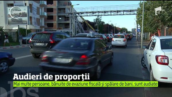 Percheziţii de amploare în Capitală! Mai multe case de schimb valutar au fost luate cu asalt de mascaţi!