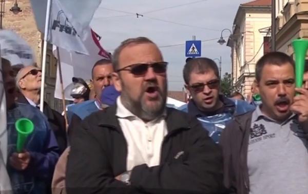 Proteste la Sibiu, unde sindicaliştii cer ca taxele să nu fie transferate în totalitate angajatului