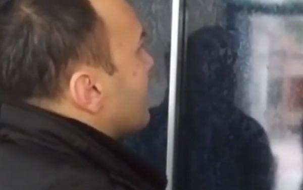 Un avocat timişorean a fost prins în flagrant în timp ce primea mită