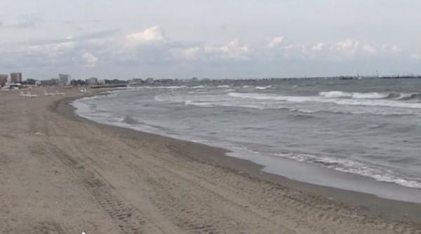 Probleme vechi de mai bine de 10 ani au încins spiritele la Constanţa! Plajele de pe litoralul românesc sunt din nou prilej de dispută!