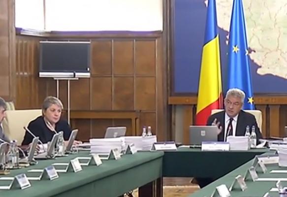 Drumarii riscă să fie luaţi din nou prin surprindere de iarnă. Au recunoscut-o chiar oficialii din Ministerul Transporturilor